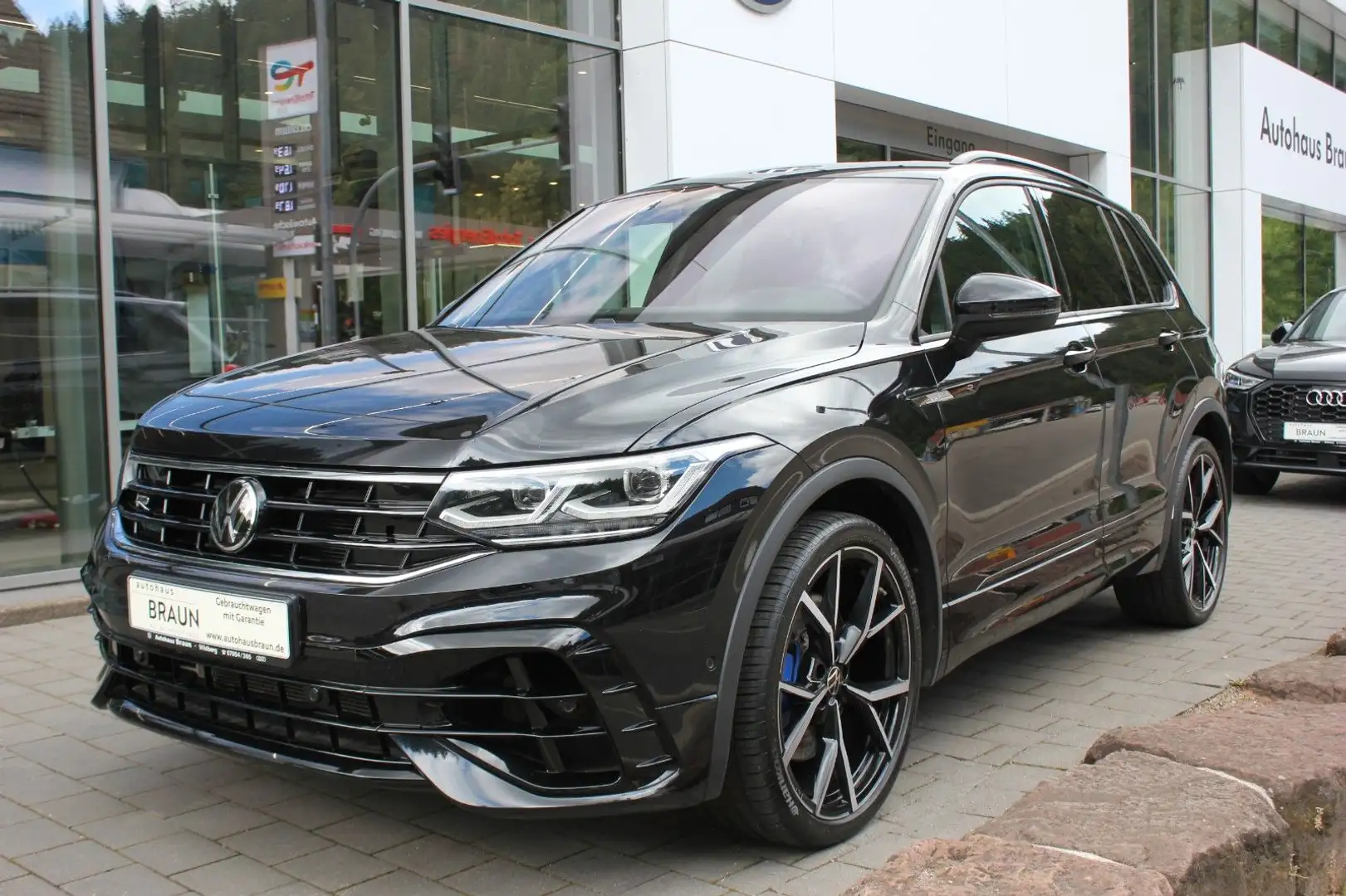 Volkswagen Tiguan R 4Motion 2.0TSI DSG *AHK; Pano* Schwarz - 2