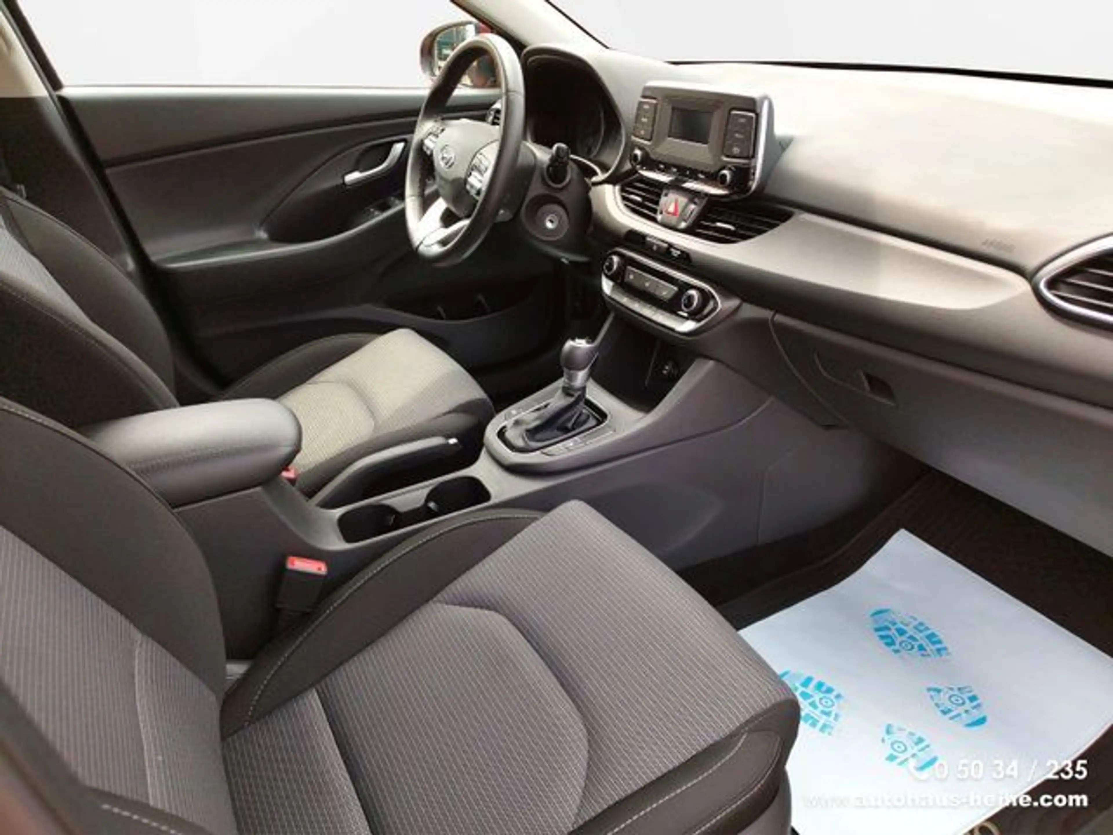 Hyundai i30 i30 Kombi Select Hybrid|Automatik|PDC|Allw. — photo 11