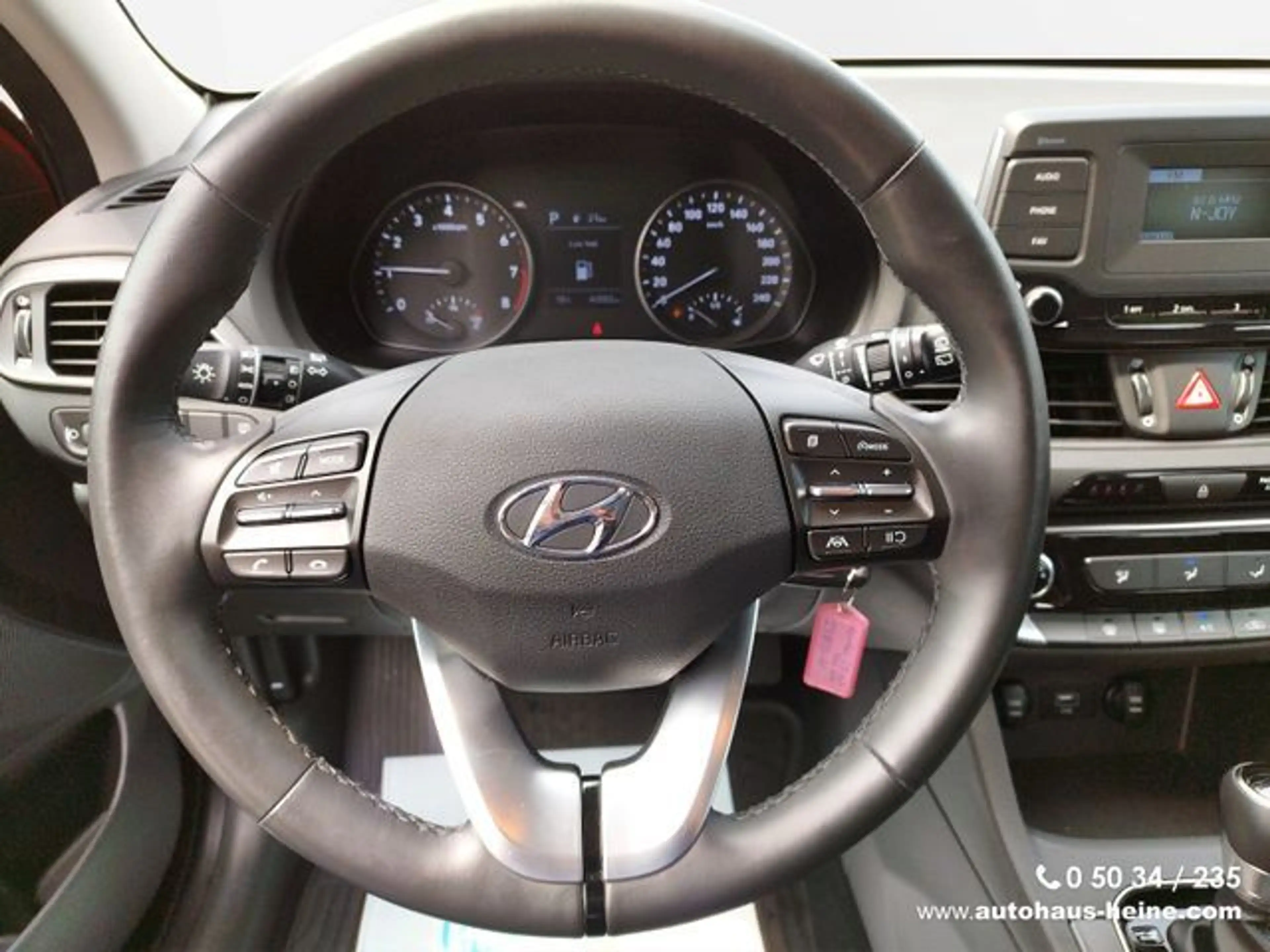 Hyundai i30 i30 Kombi Select Hybrid|Automatik|PDC|Allw. — photo 6