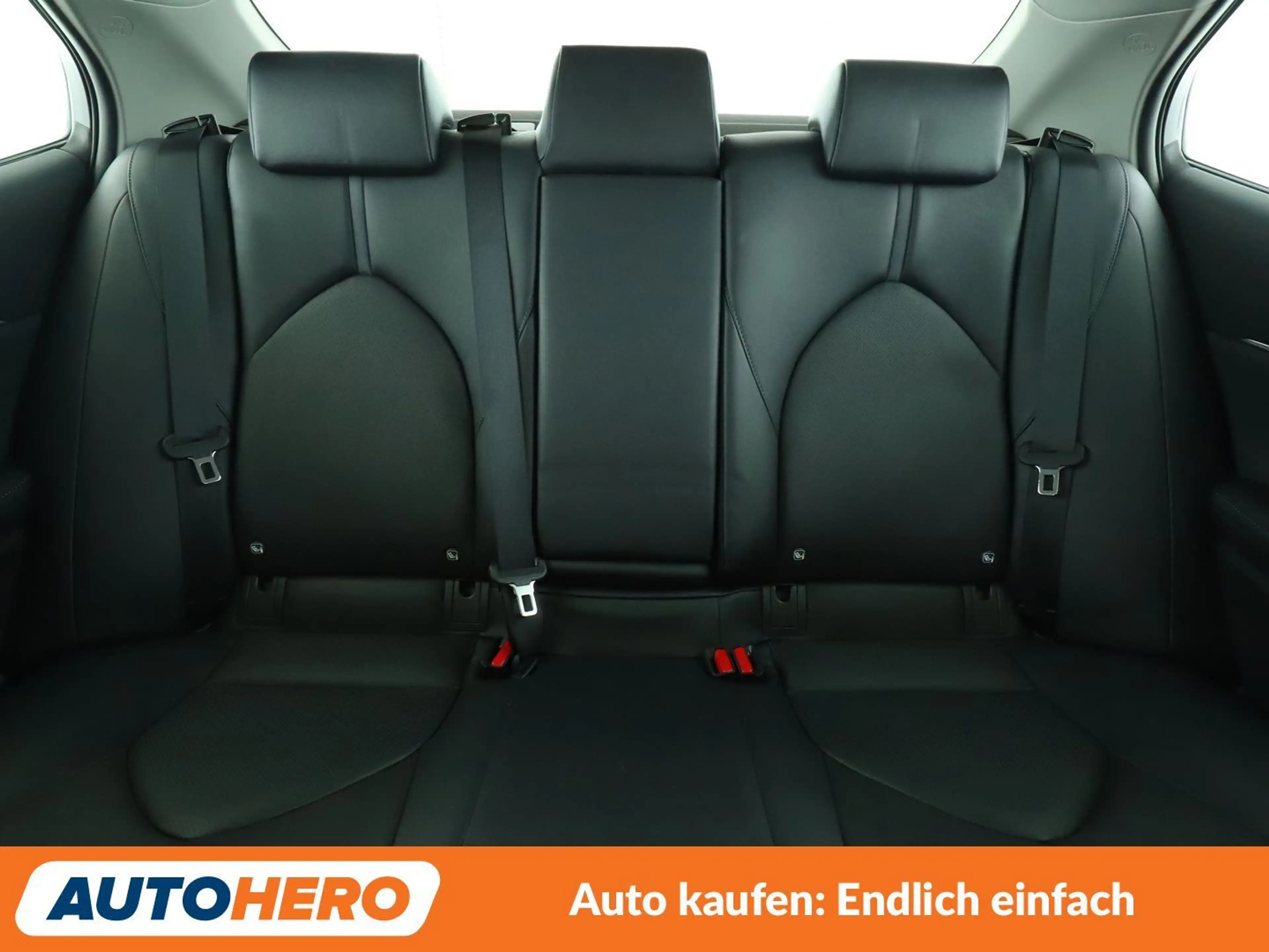 Toyota Camry 2.5 Hybrid Luxury Aut.*NAVI*TEMPO*CAM* — photo 15