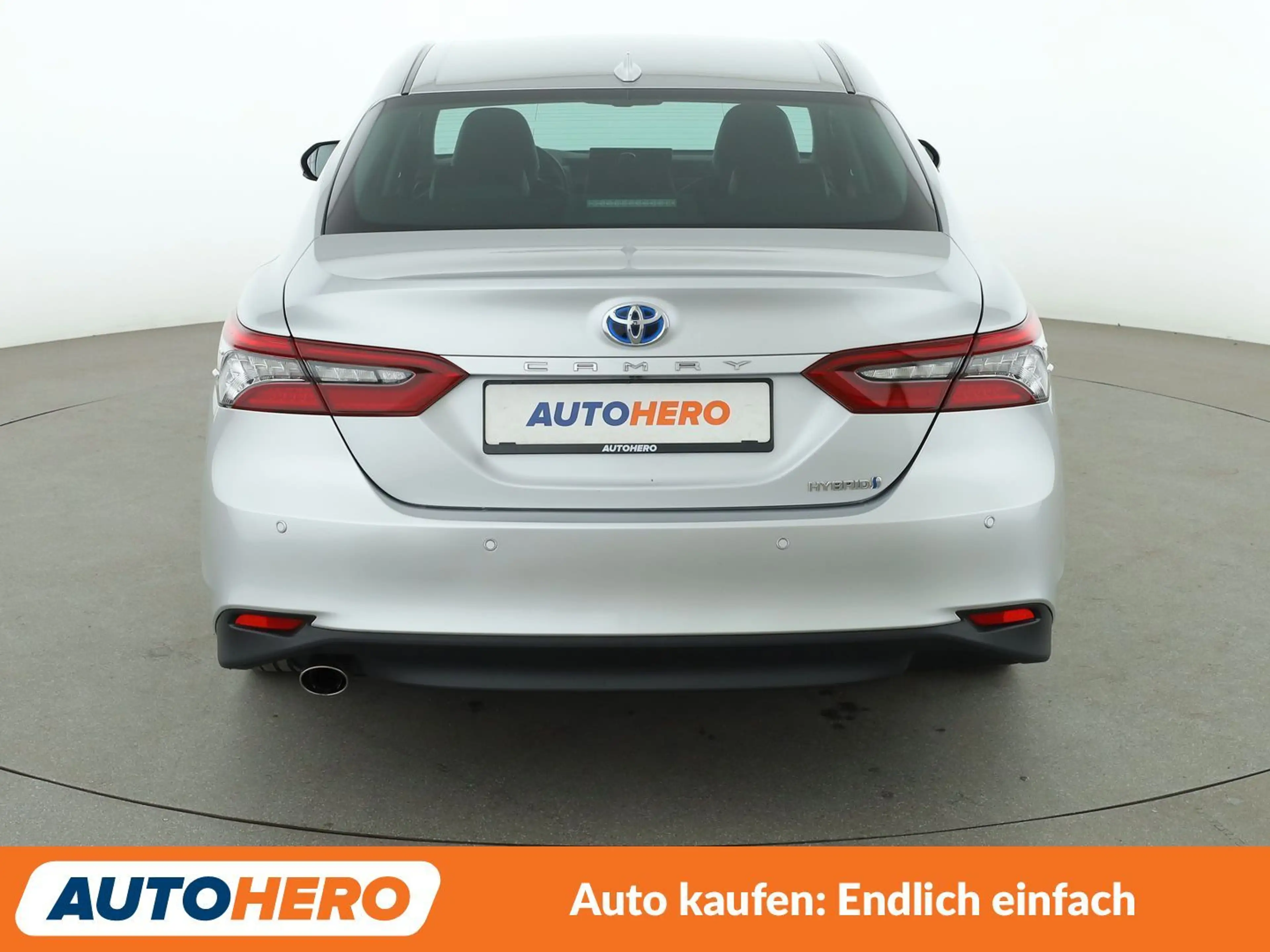 Toyota Camry 2.5 Hybrid Luxury Aut.*NAVI*TEMPO*CAM* — photo 5