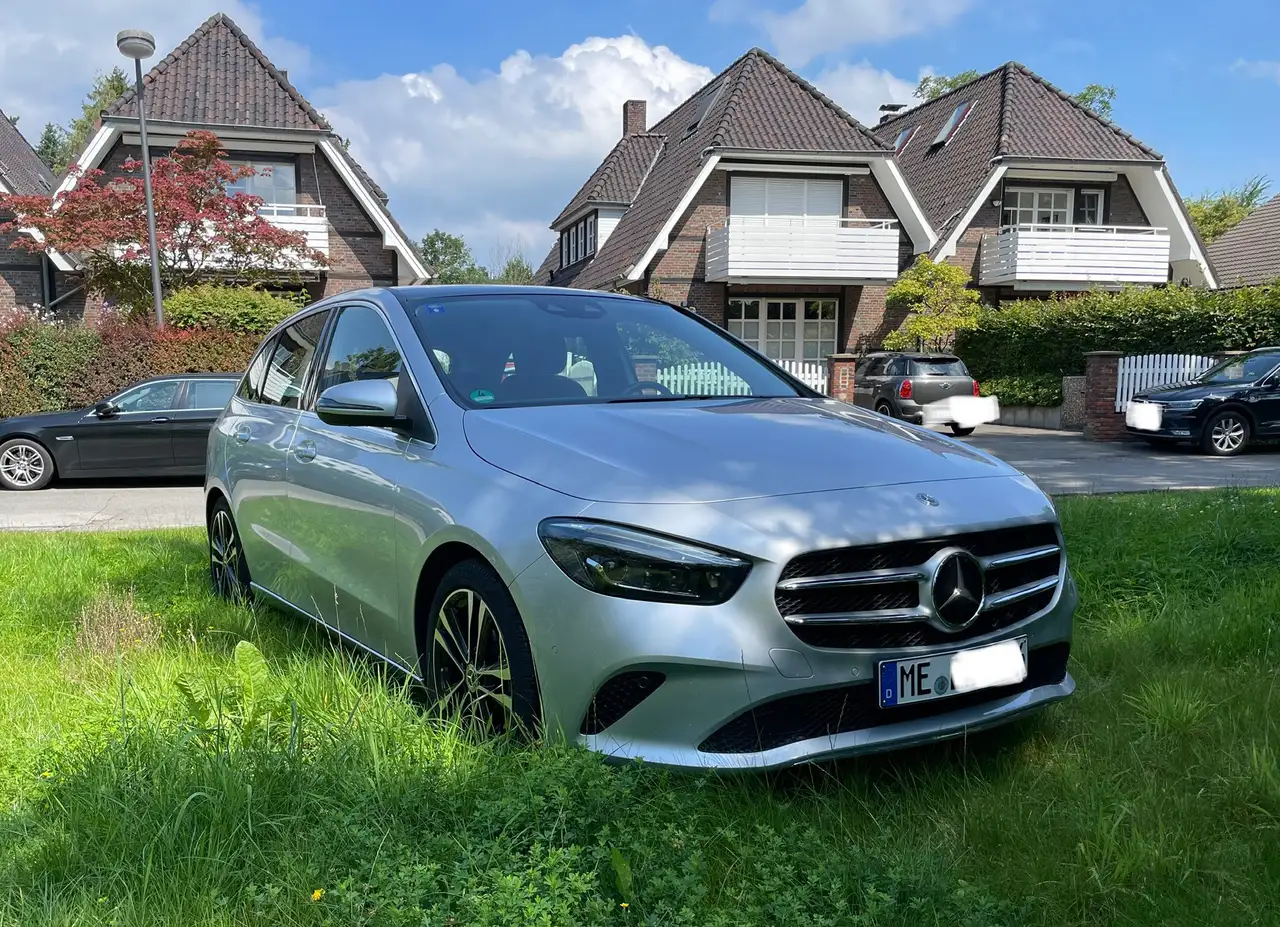 Mercedes-Benz B 200