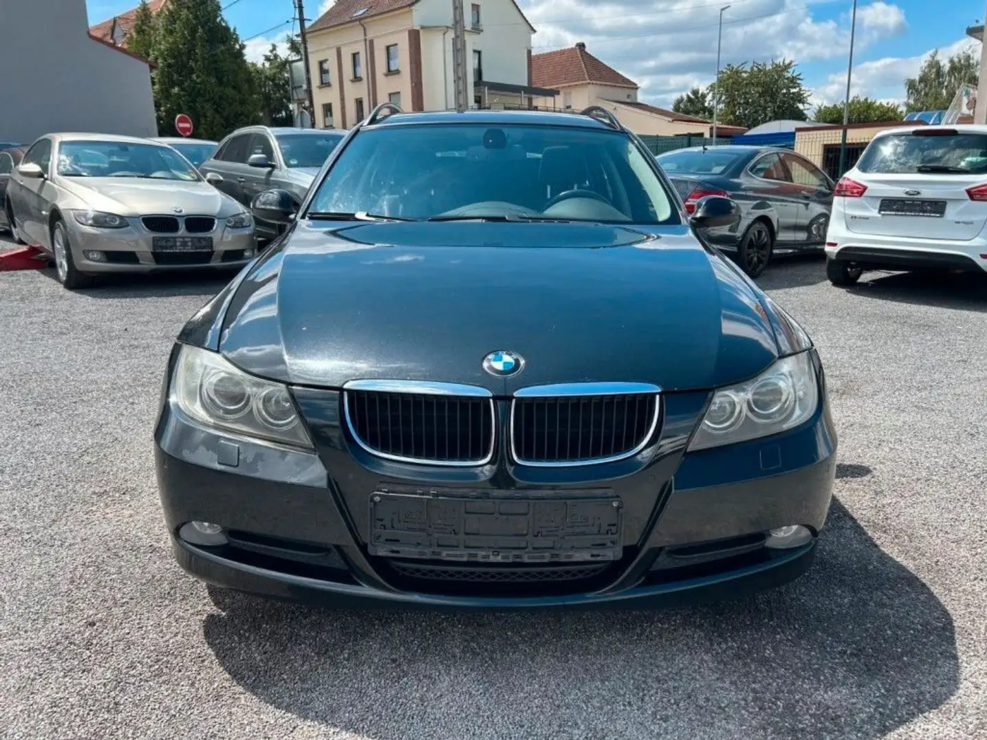 BMW 320 d TOURING KETTE NEU PANO + NAVI + XEN + SHZ Noir - 2