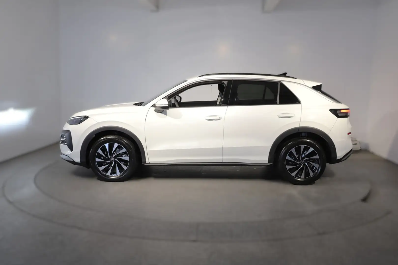 Volkswagen T-Roc Life eTSI DSG Weiß - 2