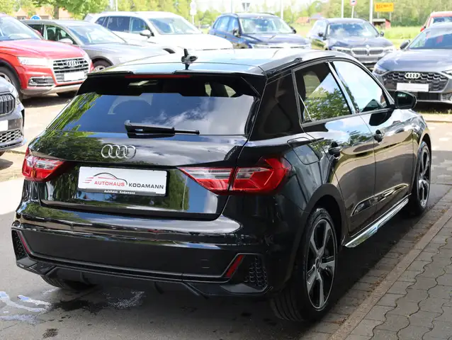 Audi A1 view 11