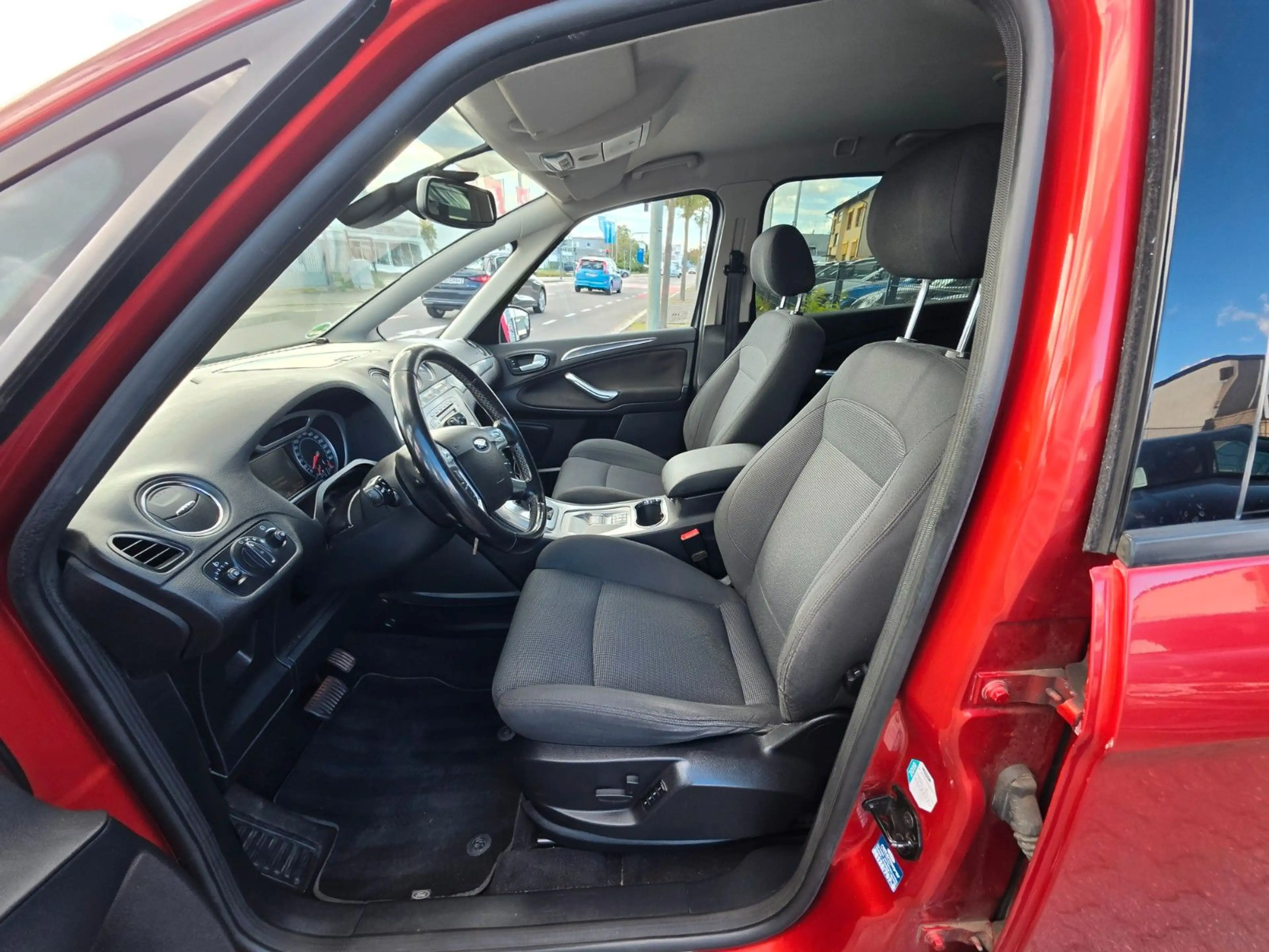 Ford S-Max S-MAX Titanium 2,3 FINANZIERUNG — photo 9