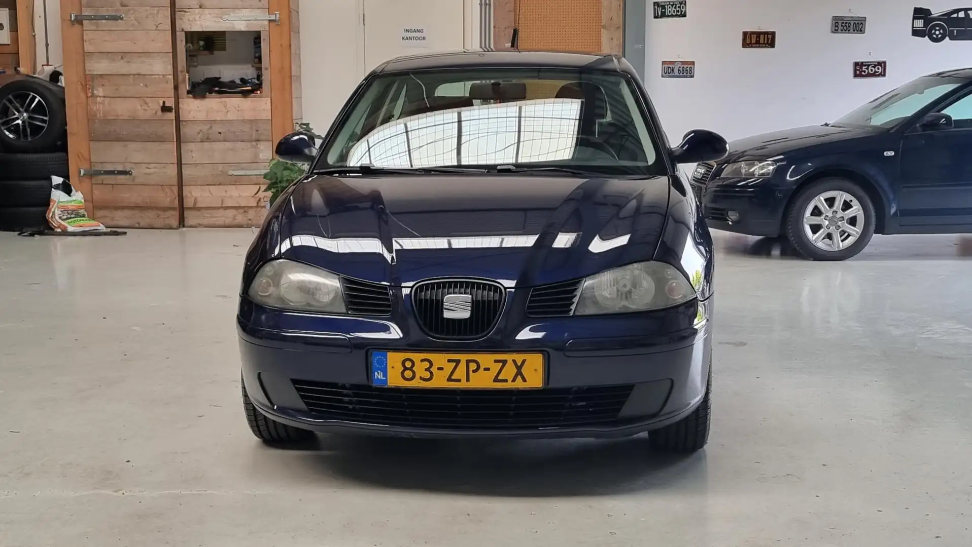 SEAT Ibiza 1.4-16V Trendstyle Airco, LMV, El Ramen, APK 6-5-2 Blauw - 2