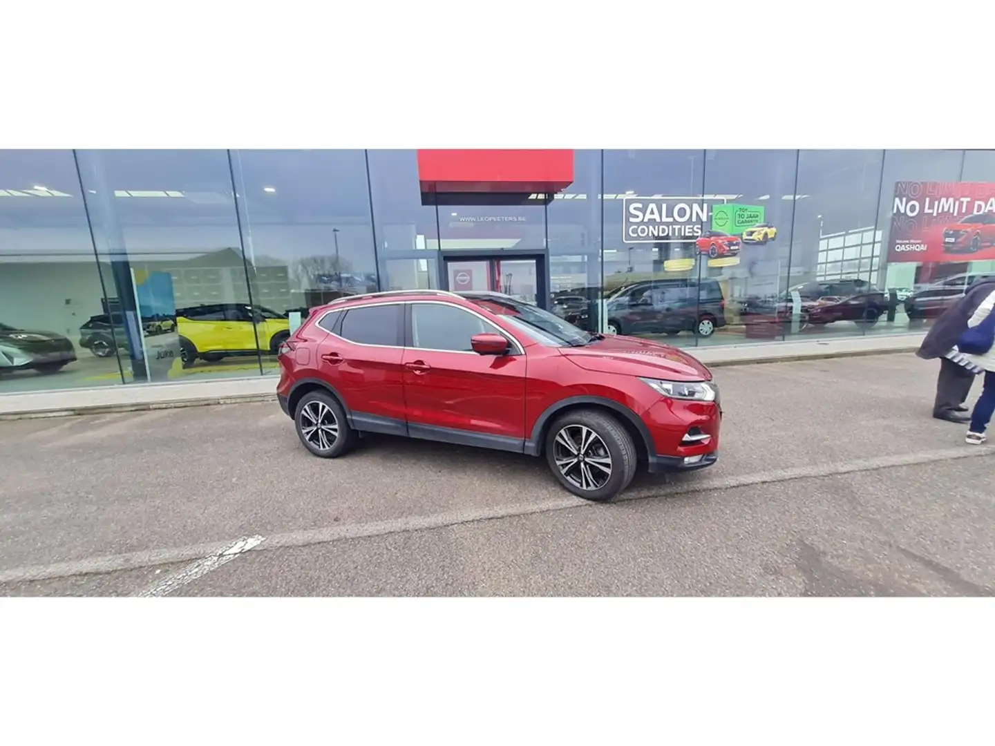 Nissan Qashqai N-Connecta DCT Rood - 1