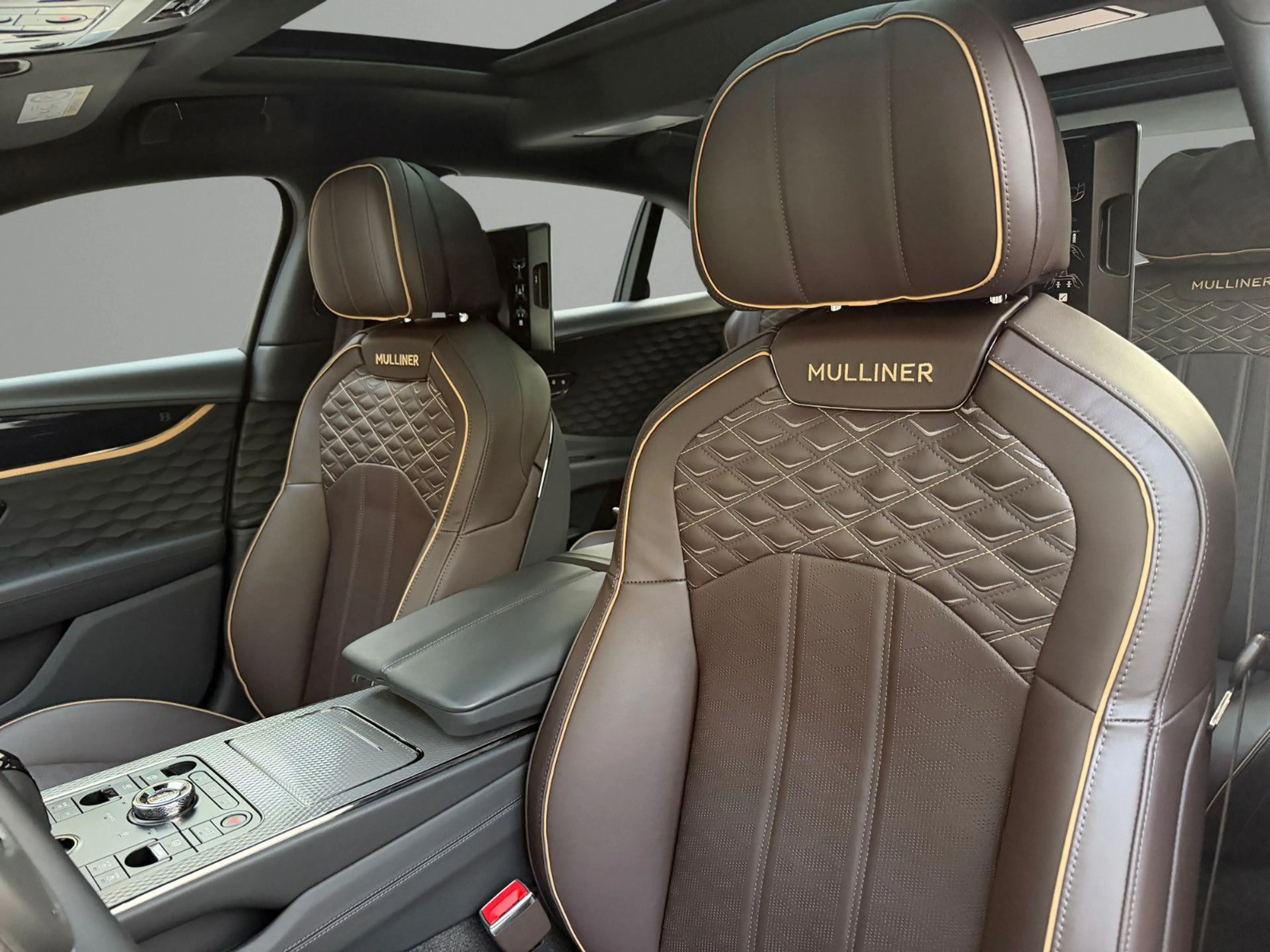 Bentley Flying Spur Mulliner V8 HYBRID - MY2025 - — photo 14