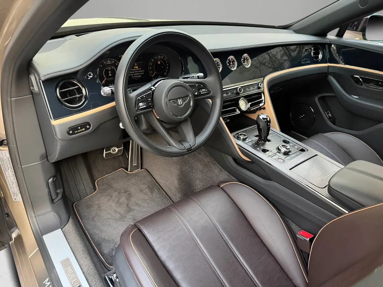 Bentley Flying Spur 2024 — фото 12
