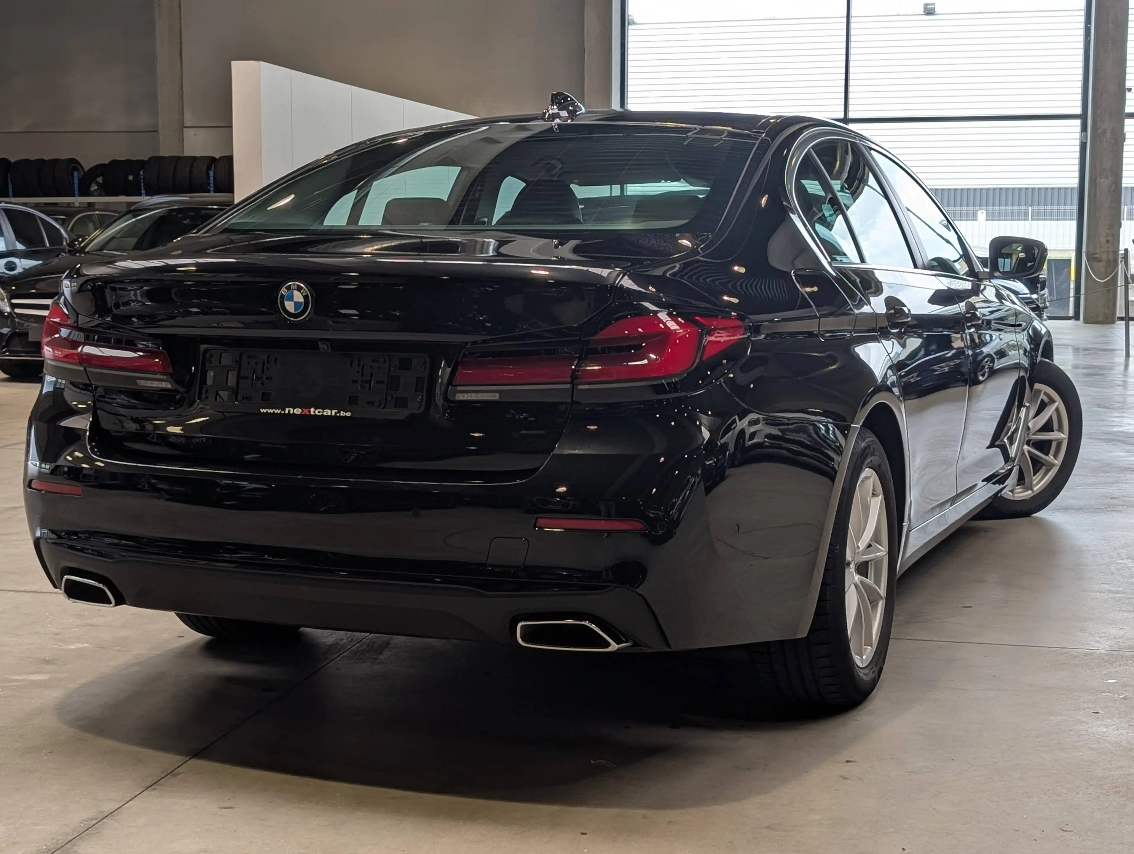 BMW 518 dA Berline **CUIR SPORT-FULL LED-NAVI-PARKING-CAMERA** — photo 3
