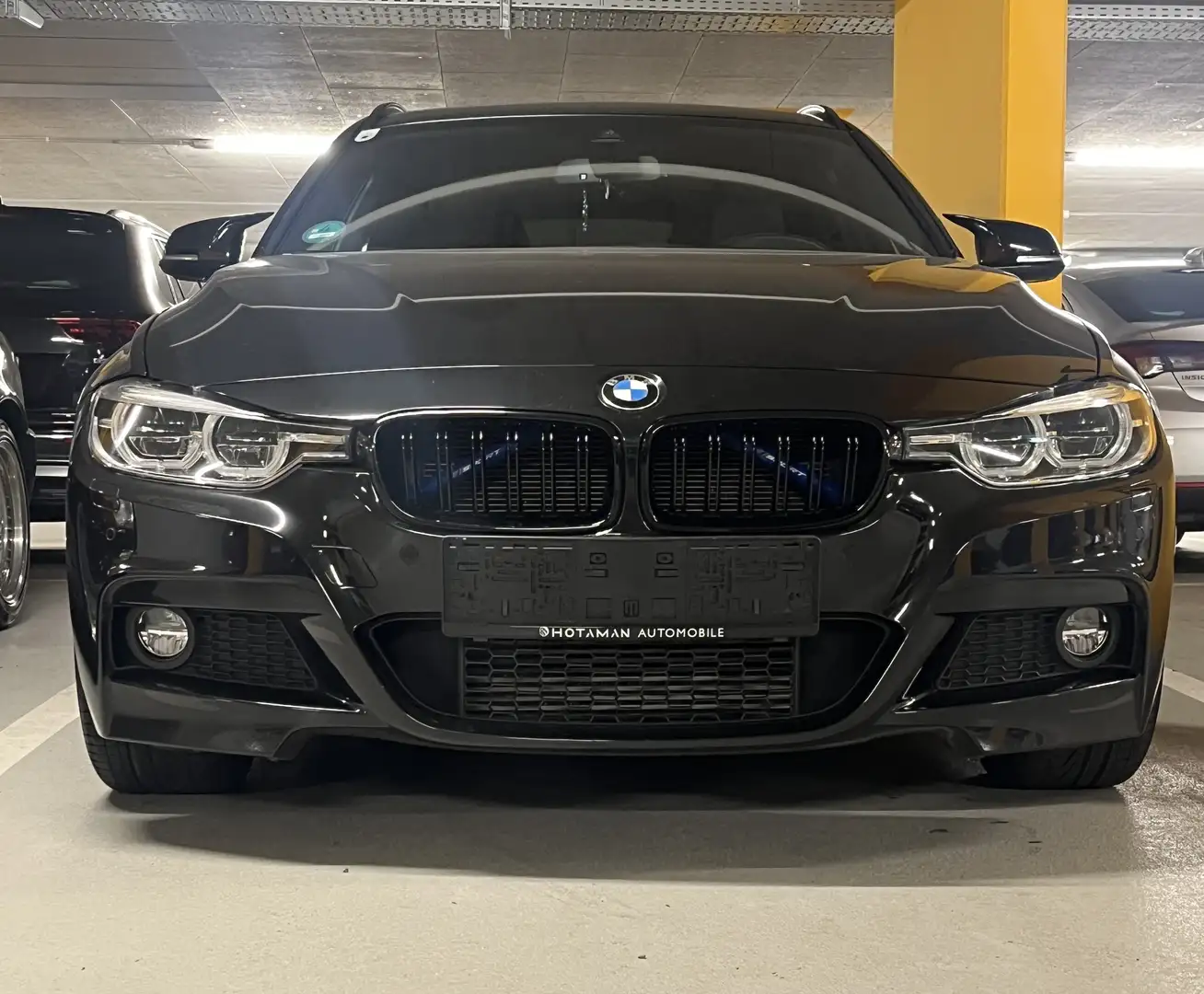 BMW 320 320d xDrive Touring M Sport Schwarz - 1