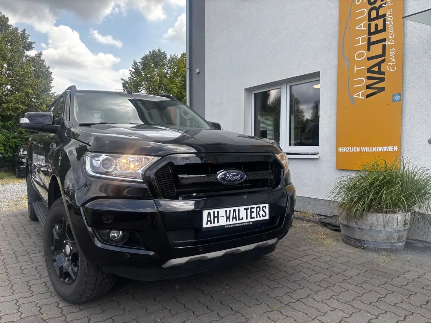 Ford Ranger Limited Doppelkabine 4x4 Abst. Tempomat Schwarz - 1