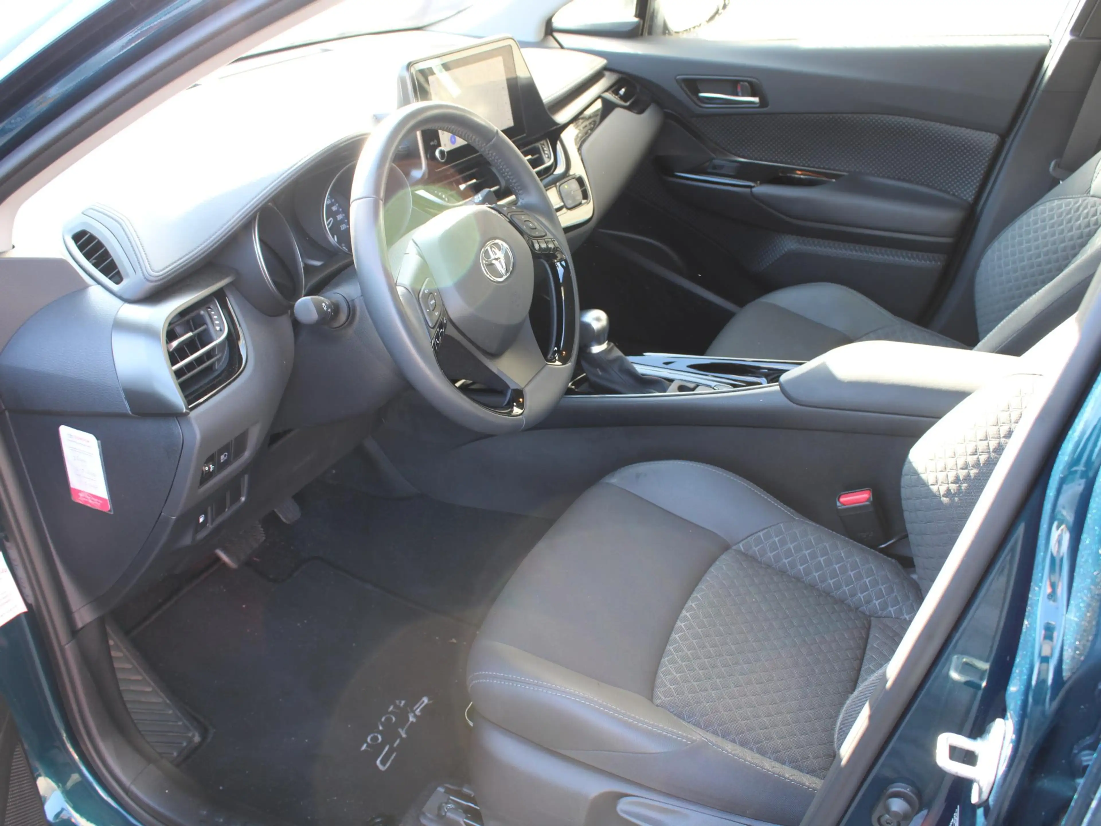 Toyota C-HR 2.0 Hybrid Dynamic | APPLE CARPLAY/ANDROID AUTO | — photo 2