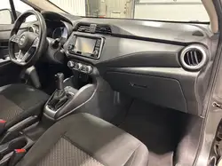 Nissan Versa снимка Nissan Versa