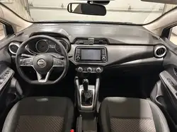 Nissan Versa снимка Nissan Versa