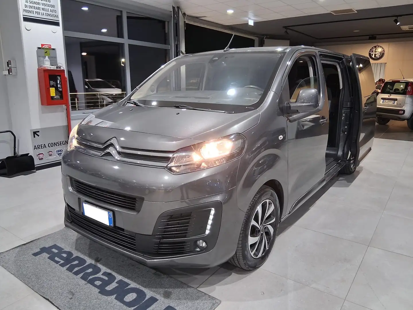 Citroen Spacetourer SpaceTourer 2.0 BlueHDi 140 S&S M Feel Grigio - 1
