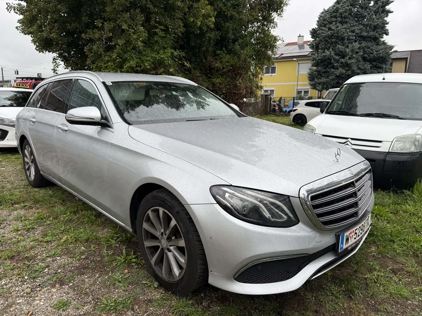 Mercedes-Benz E 220 beste Ausstattung T 220 kamra - 2