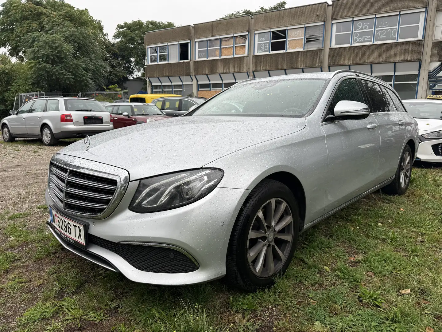 Mercedes-Benz E 220 beste Ausstattung T 220 kamra - 1