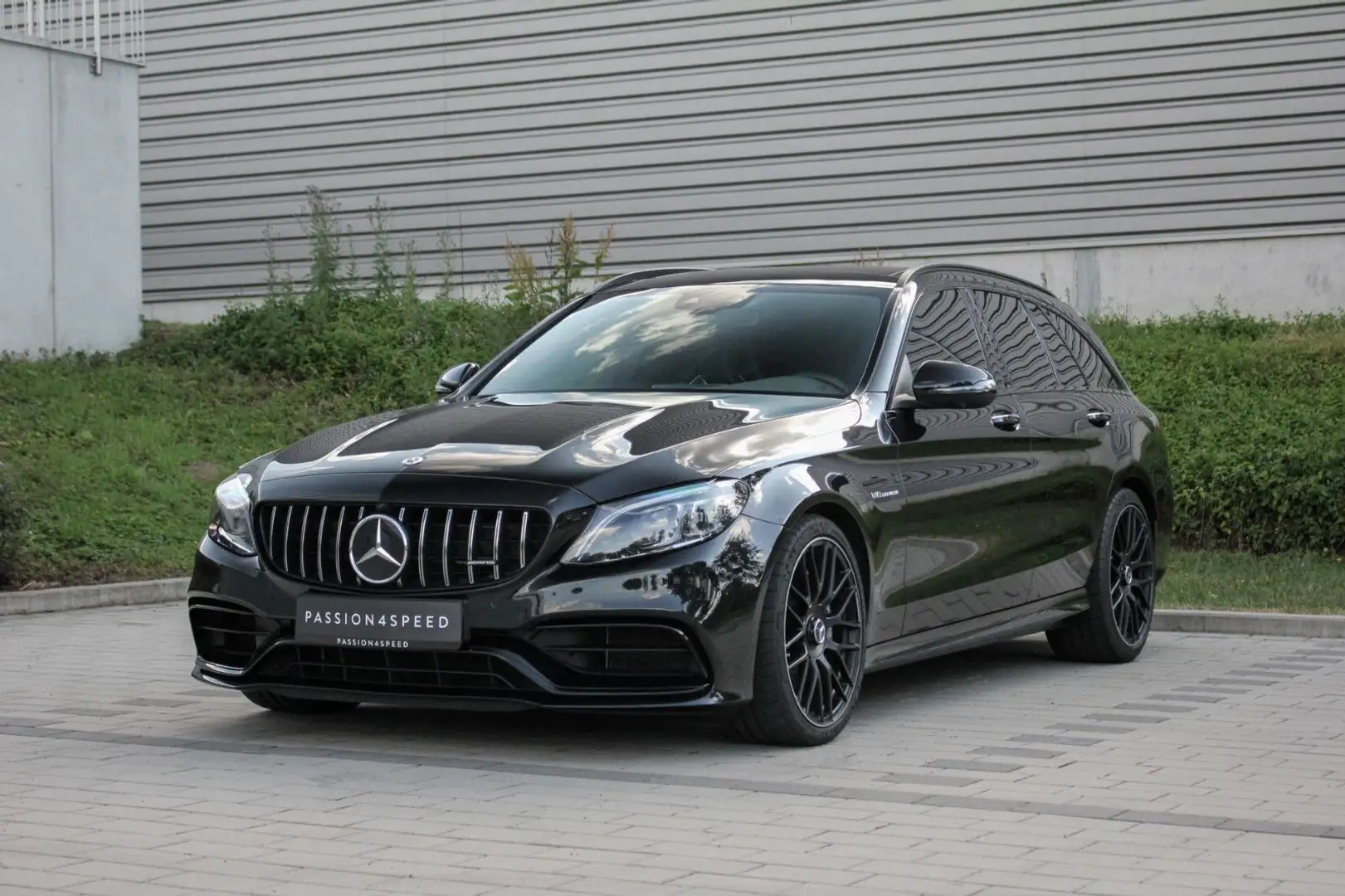 Mercedes-Benz C 63 AMG T-Modell Black - 1