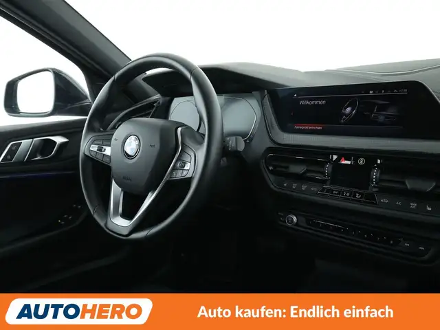 BMW 1 Series view 13