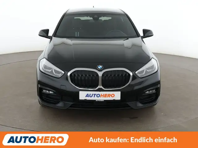 BMW 1 Series view 9