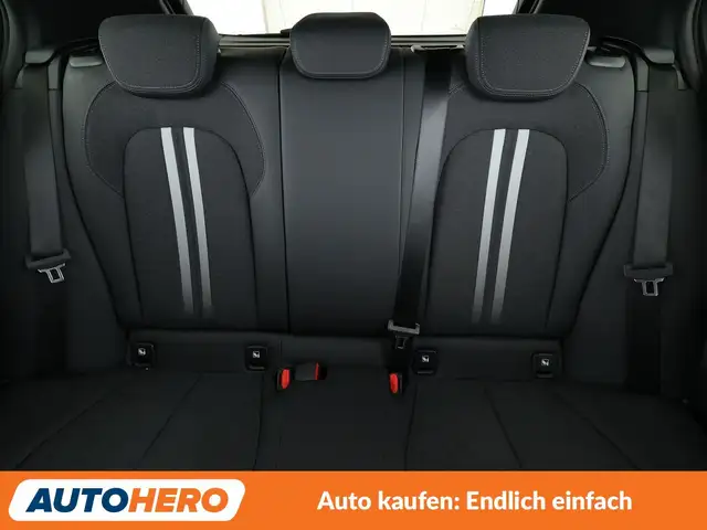 BMW 1 Series view 15