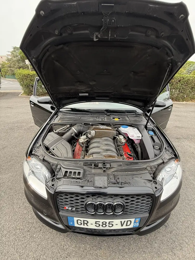 Audi RS4 Avant Quattro - 2