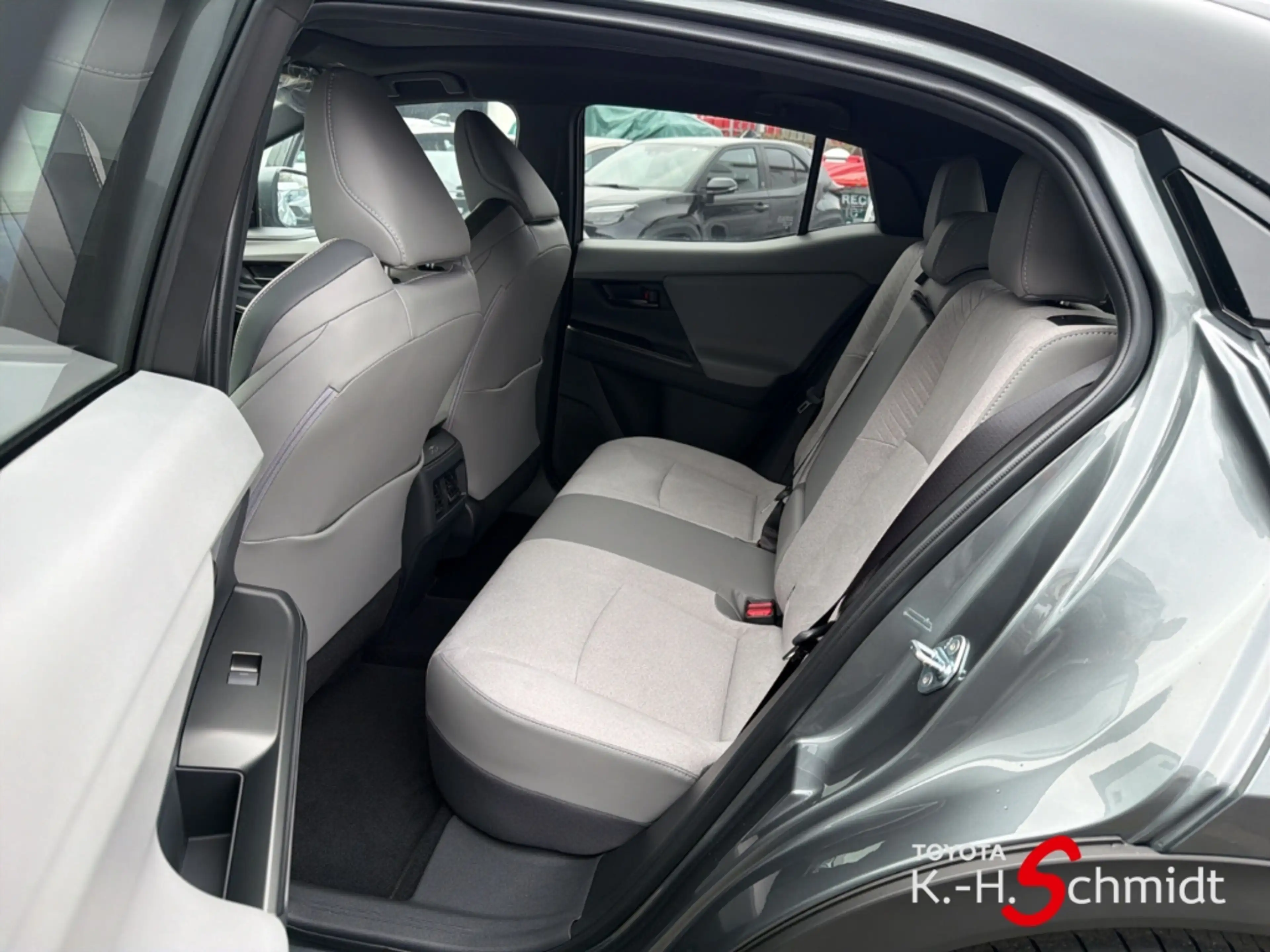 Toyota C-HR + BEV 2 4x4 Lounge ECV El. Fondsitzverst. Digitale — photo 11