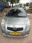 Toyota Yaris 1.3 VVTi Sol AIRCO Gris - thumbnail 5
