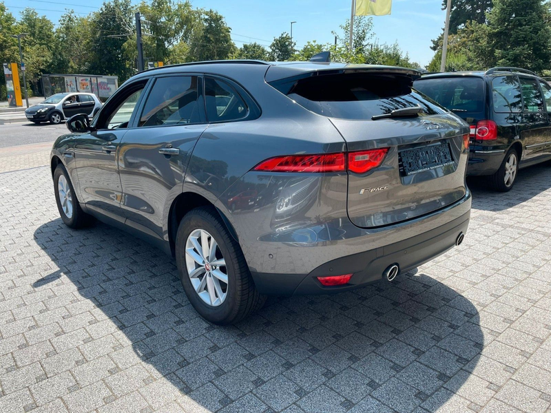 Jaguar F-Pace F-PACE D300 Portfolio AWD Black Pack ACC — photo 9