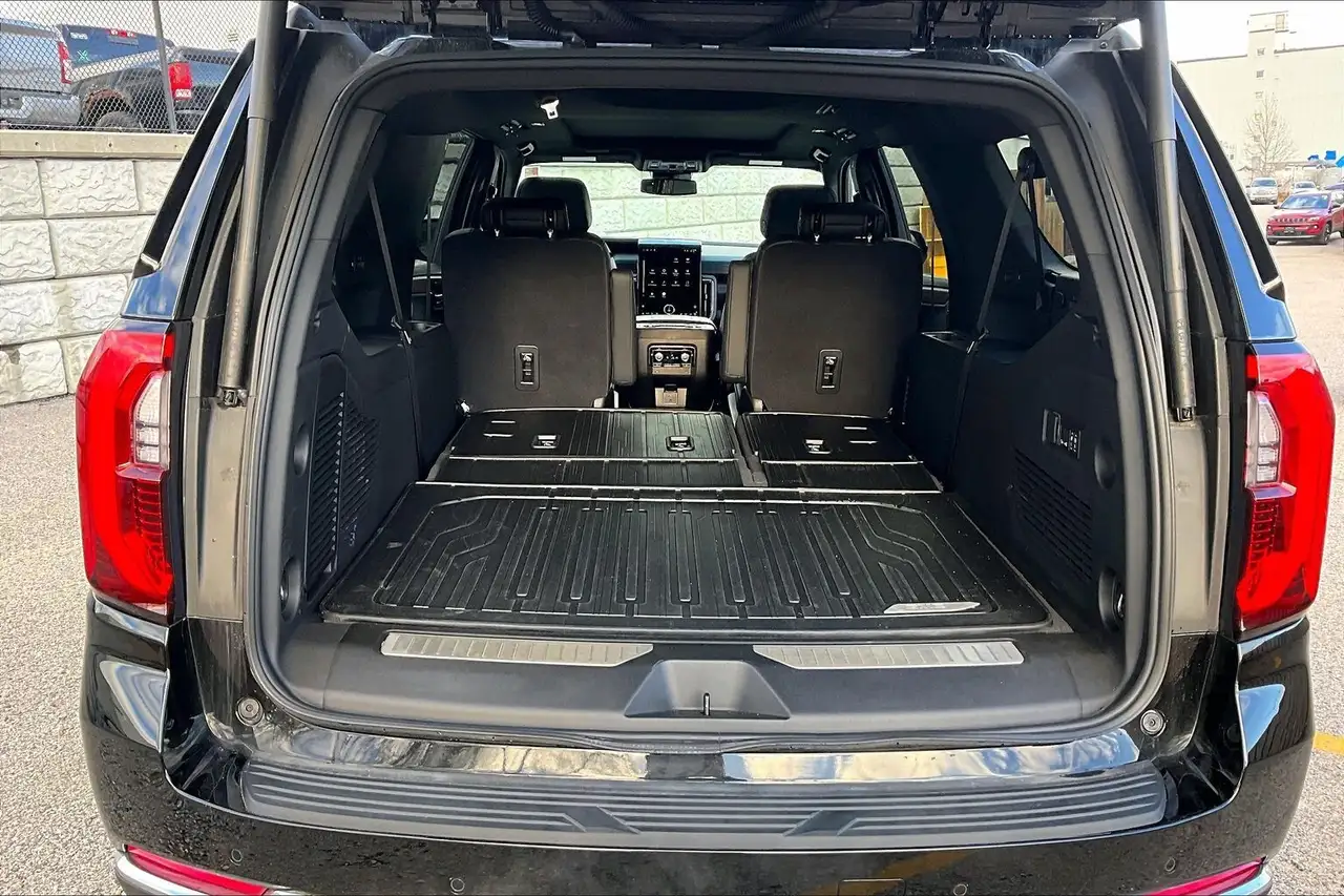 GMC Yukon снимка GMC Yukon