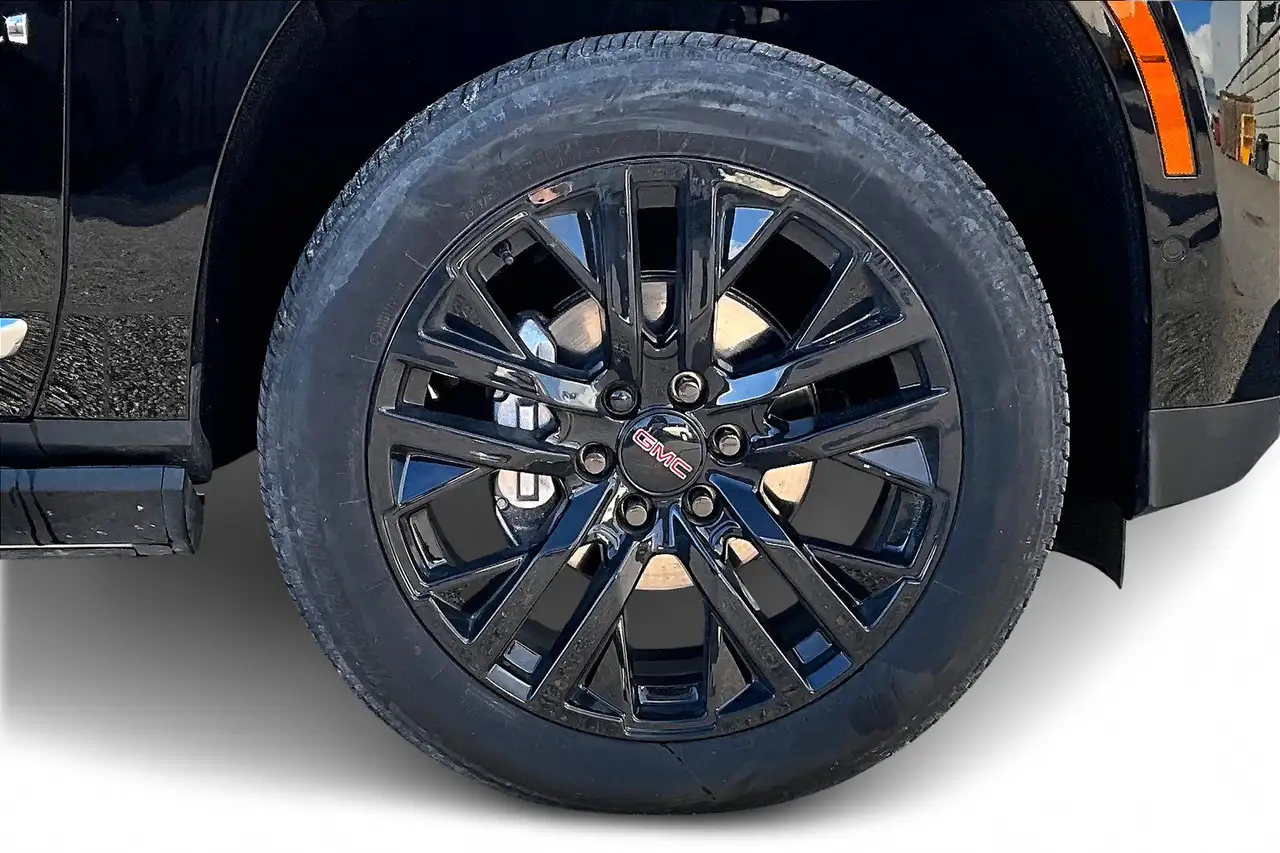 GMC Yukon снимка GMC Yukon