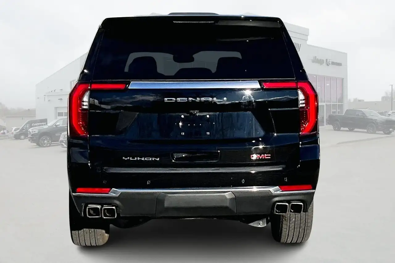 GMC Yukon снимка GMC Yukon