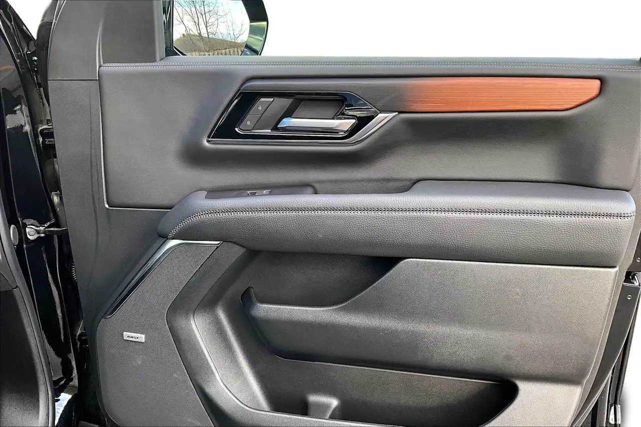 GMC Yukon снимка GMC Yukon