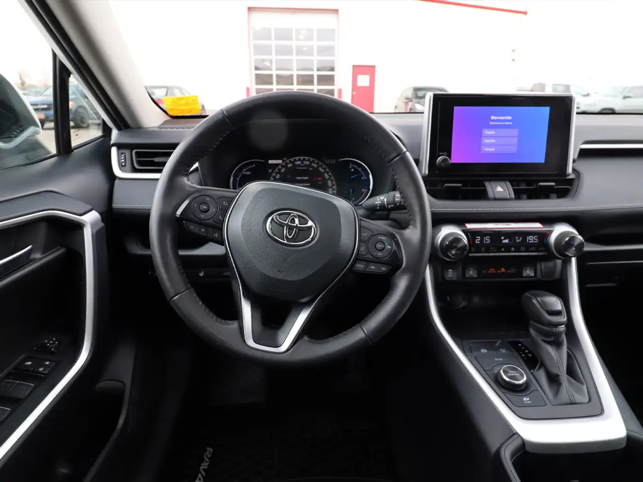 Toyota RAV 4 снимка Toyota RAV 4