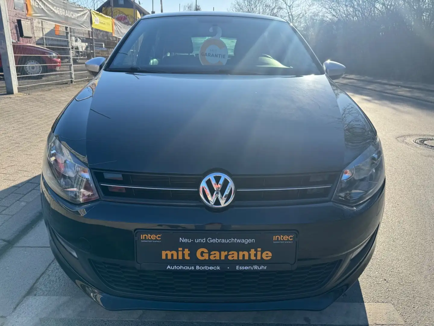 Volkswagen Polo Black Edition TÜV/Service Neu Garantie 1.HD Schwarz - 2