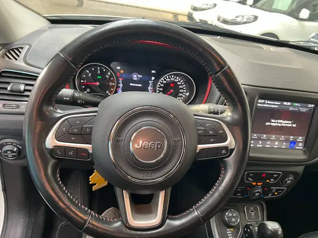 Jeep Compass view 13