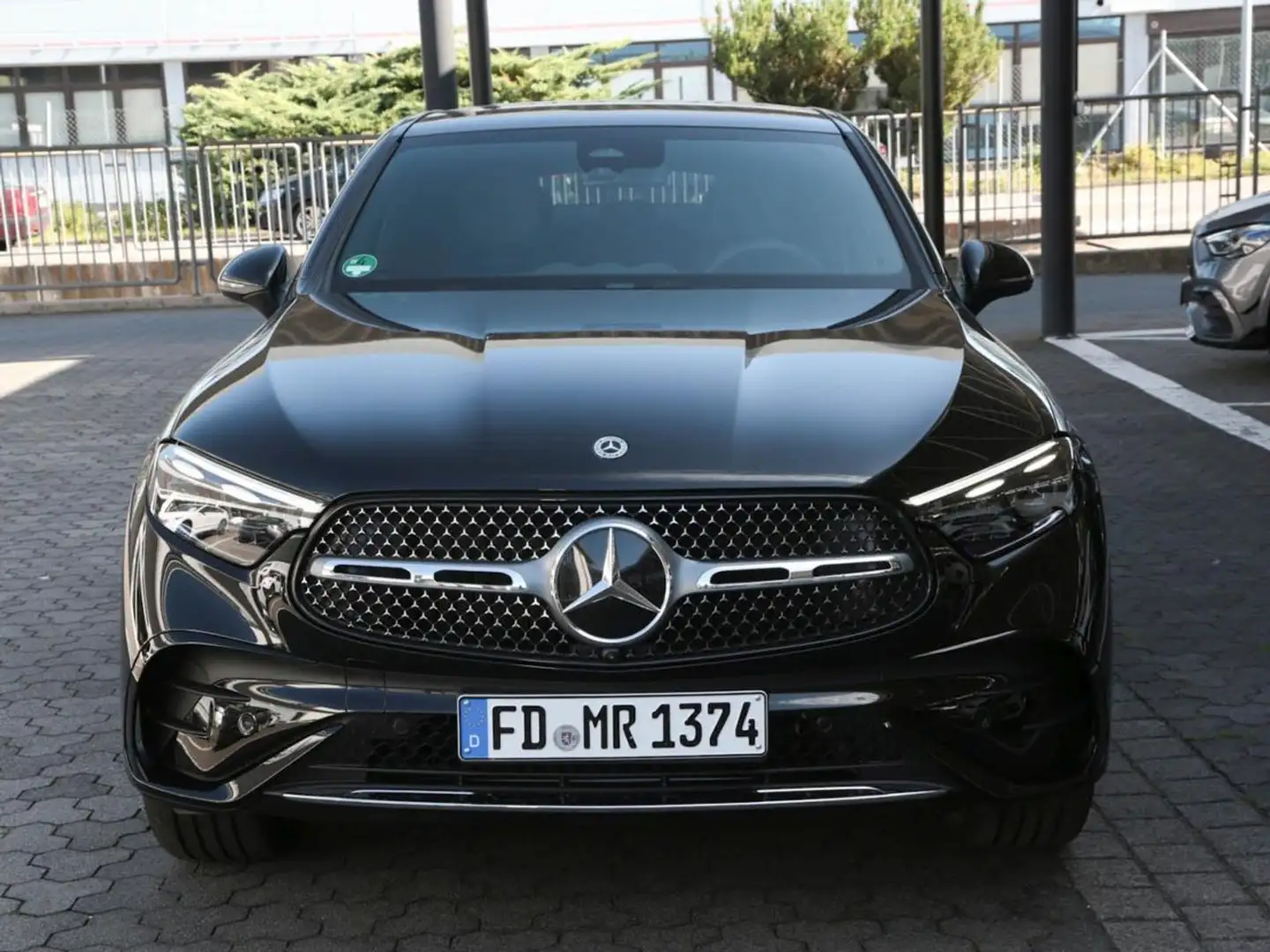 Mercedes-Benz GLC 220 d 4MATIC Coupé AMG Panorama Memory AHK Zwart - 2