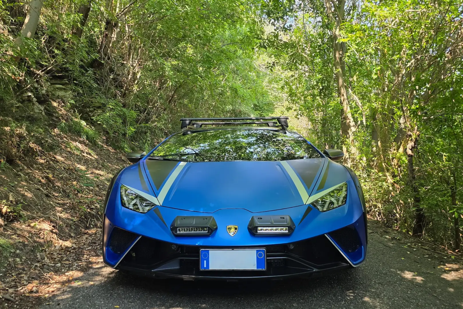 Lamborghini Huracán Sterrato -IVA ESPOSTA- Blu/Azzurro - 2