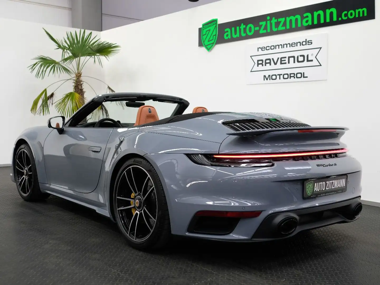 Porsche 992 Turbo S/HERITAGE/LIFT/SPORTABGAS/BURMESTER/ Szary - 2