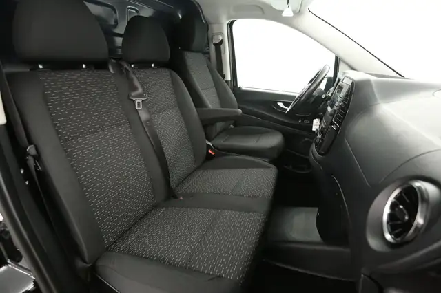Mercedes-Benz Vito view 10