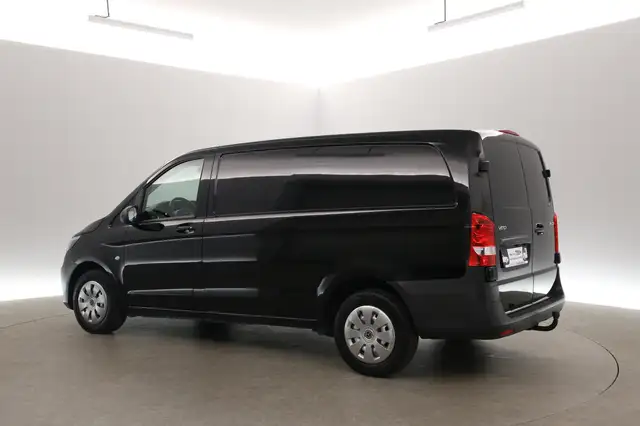 Mercedes-Benz Vito view 4