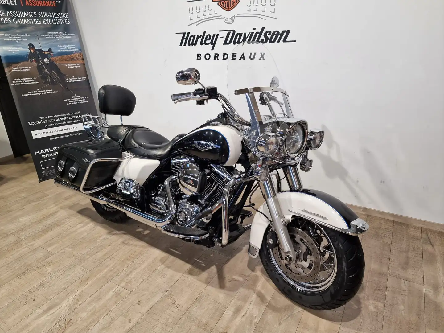 Harley-Davidson Road King Blanc - 2