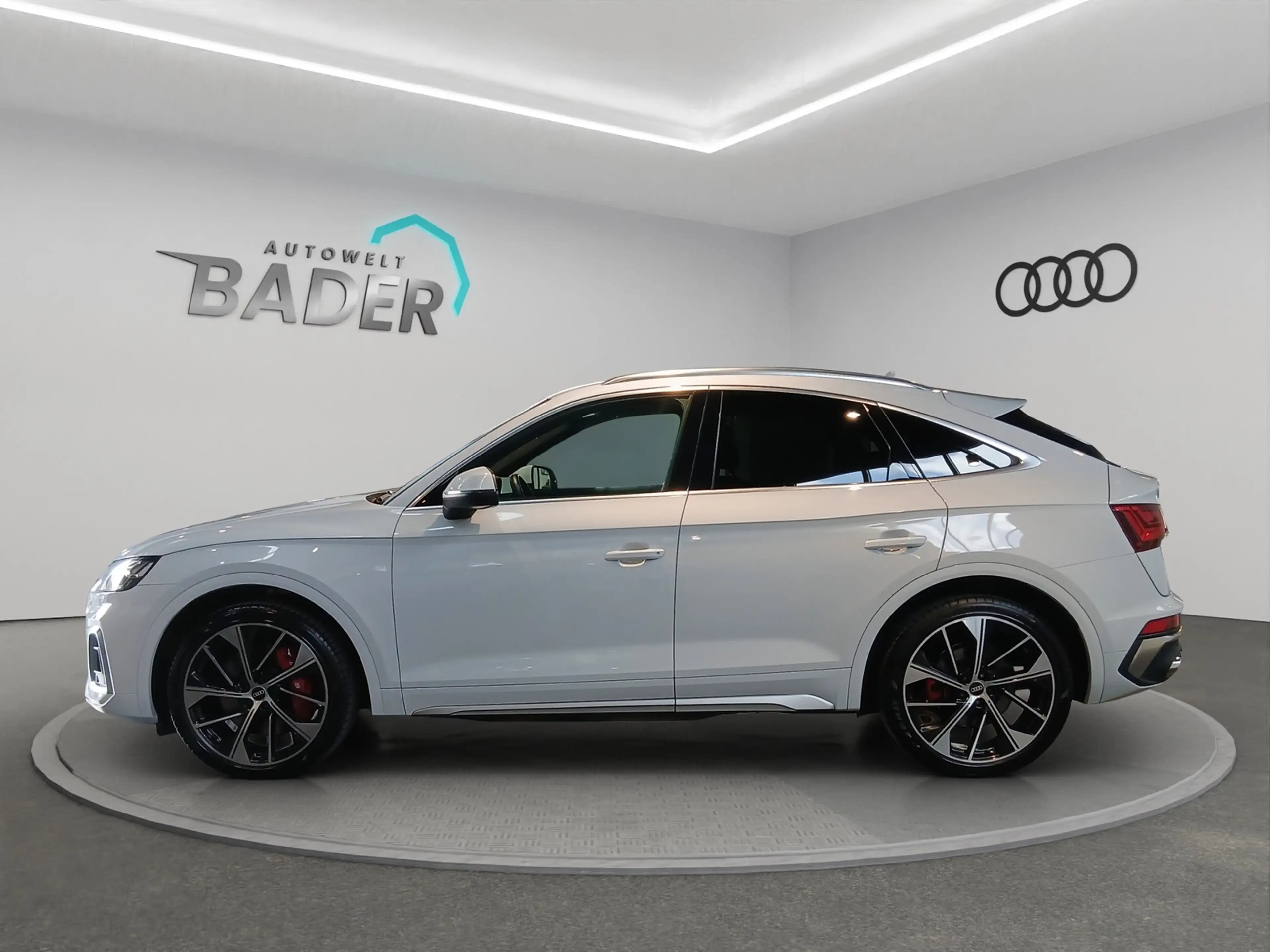 Audi SQ5 Sportback 3.0 TDI quattro Stand. HZ AHK Matrix — photo 3