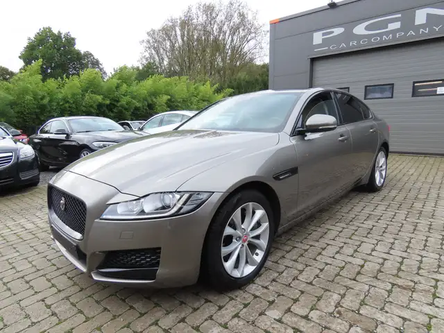 Jaguar XF 2.0 T  BENZINE Portfolio (EU6.2)