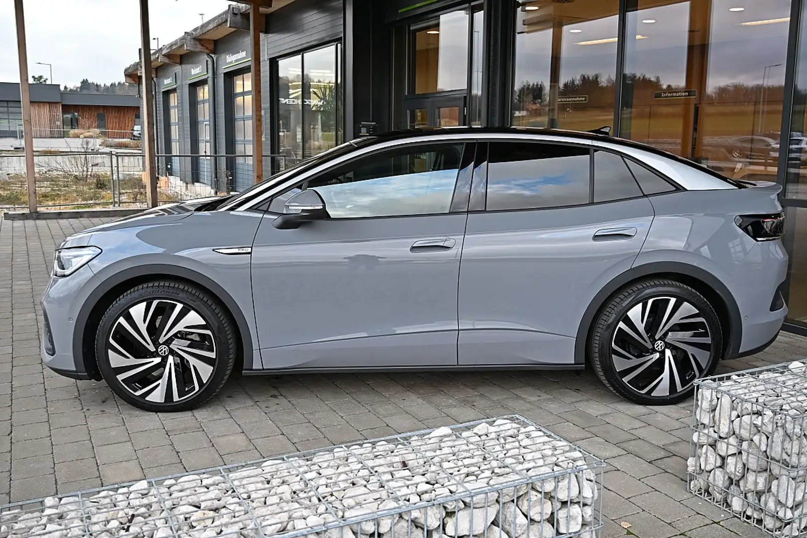 Volkswagen ID.5 Pro Performance 150kW / 77kWh 21" AHK schwenkba... Grau - 2