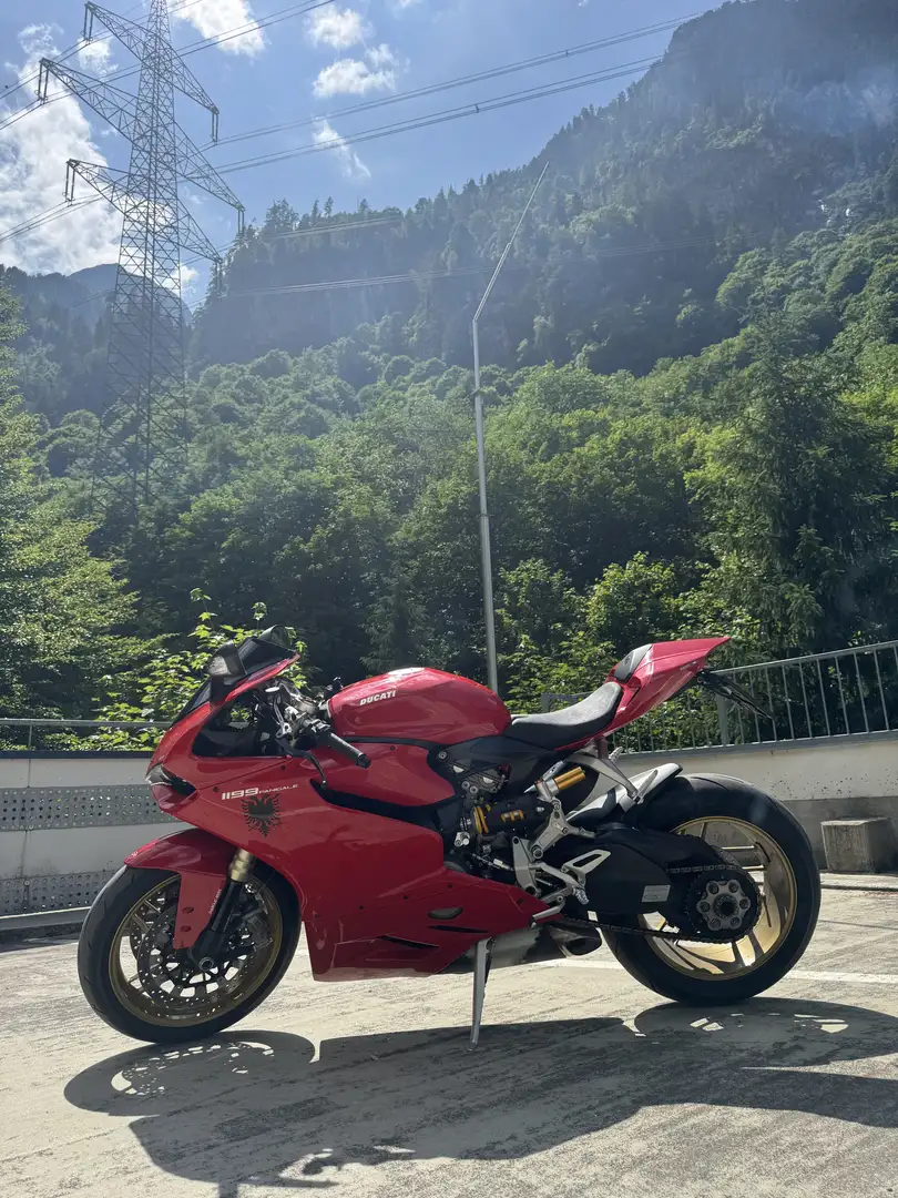 Ducati 1199 Panigale - 2