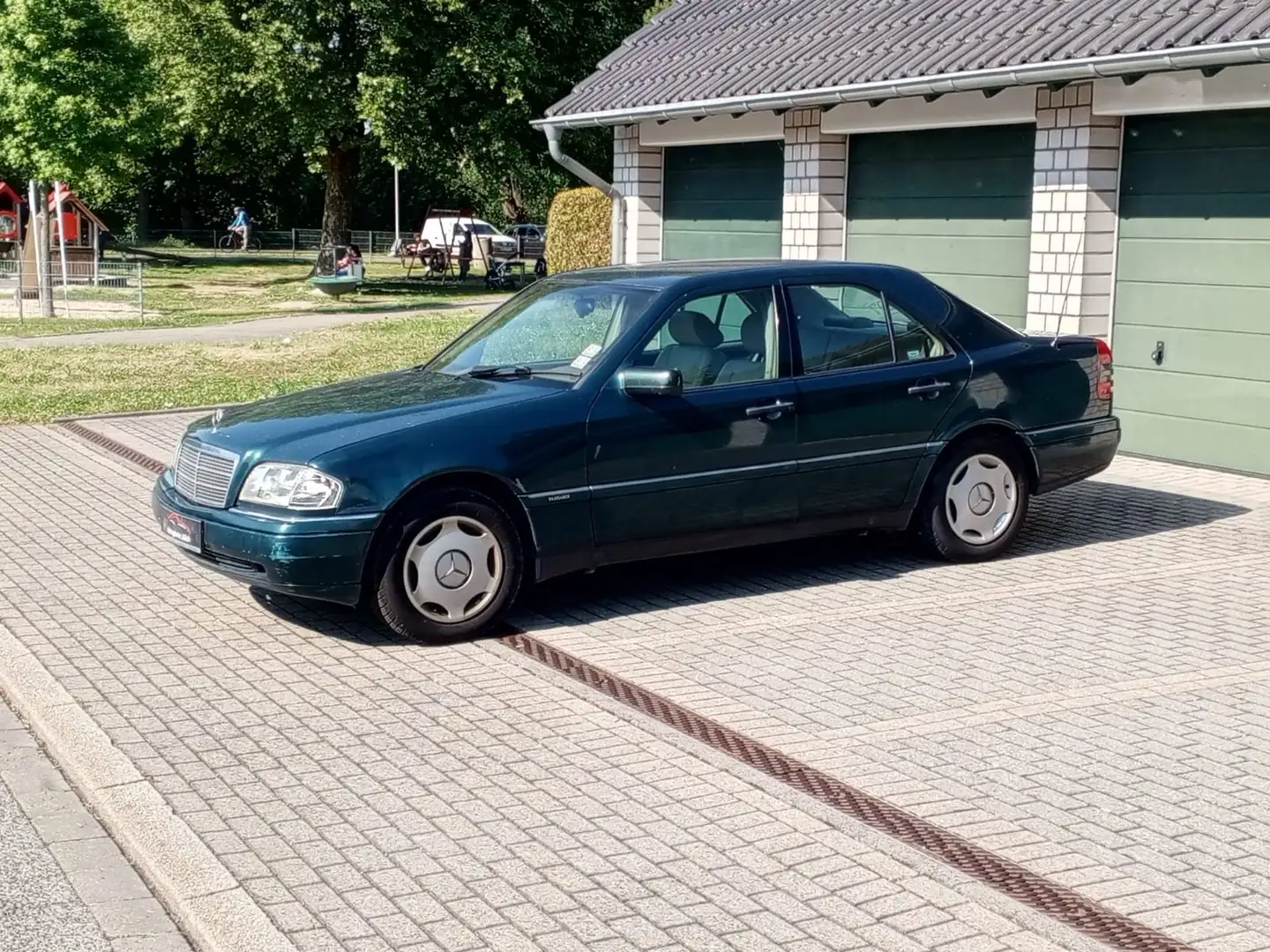 Mercedes-Benz C 180 Elegance *Kundenauftrag*Automatik* - 1