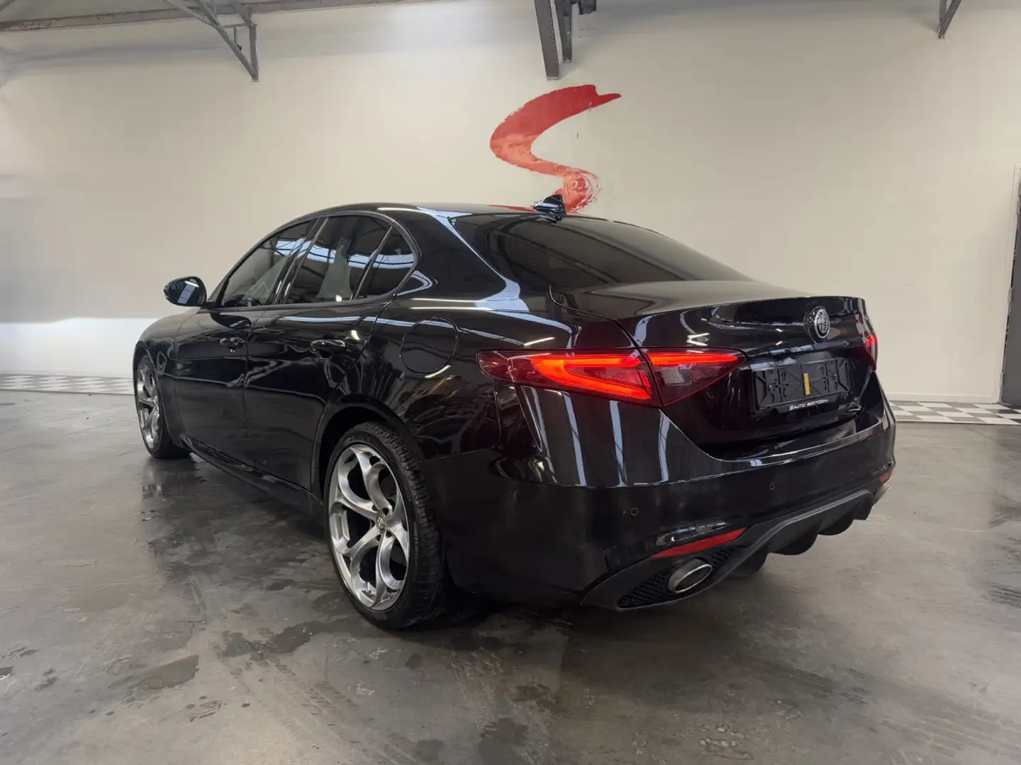 Alfa Romeo Giulia Giulia 2.2 JTD Schwarz - 2